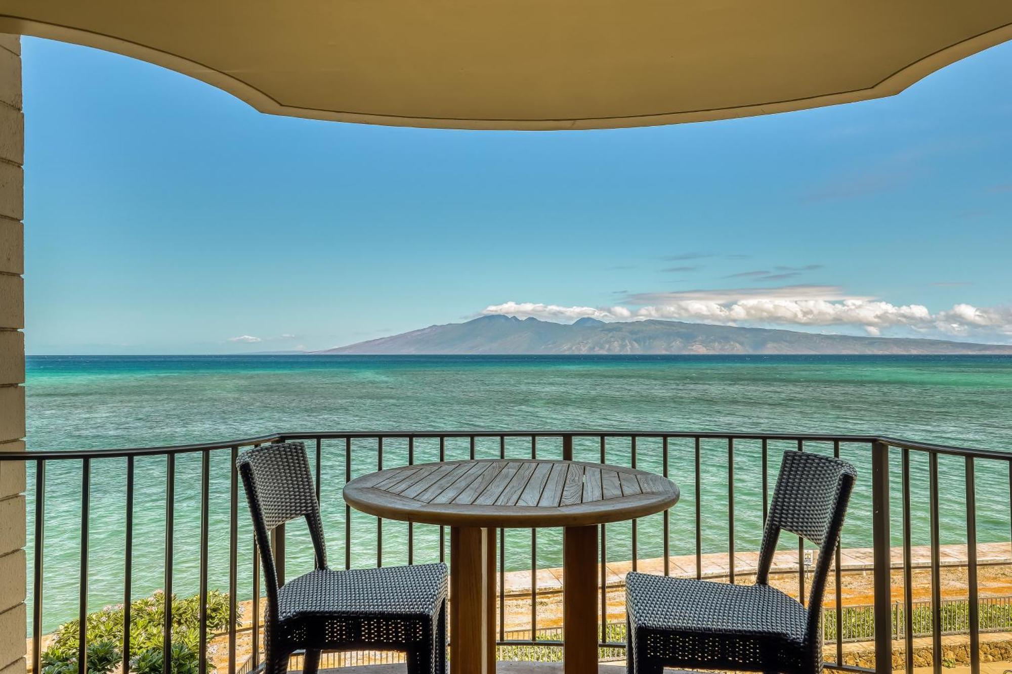 Kahana Reef Oceanfront Condos Rum bild